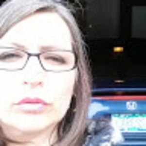 Meet your Posher, Caressa